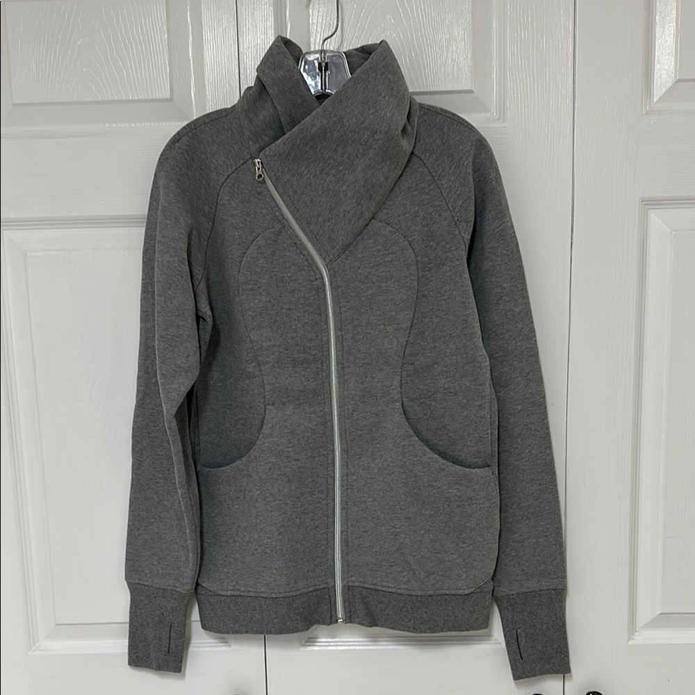NWOT Lululemon Gray Asymmetrical Zip Jacket